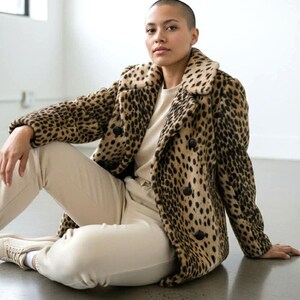 Vintage 1960s Safari Sportowne Faux Fur Leopard Coat La France