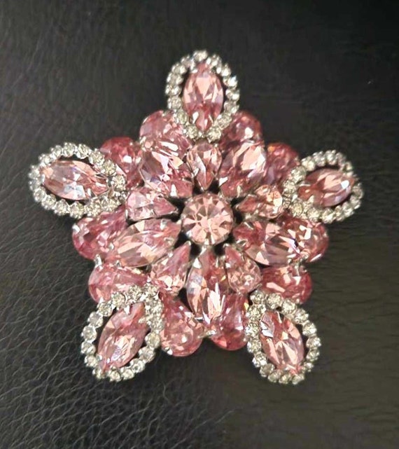 Vintage WEISS Pink & Clear Rhinestone Flower Star 