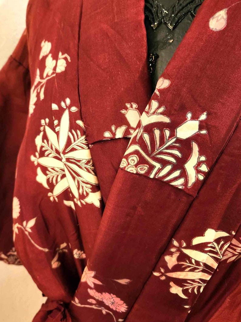 Vintage Padded Asian Silk Floral Kimono Jacket Rust Pink Gray Tie Front Size LG zdjęcie 5