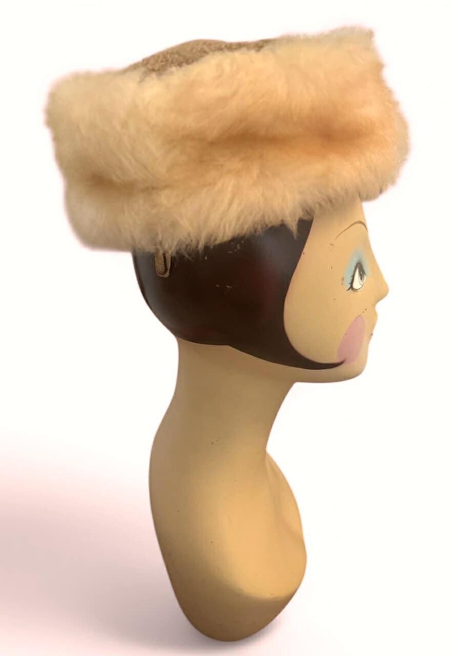 1950s 1960s Faux Fur Cream Pillbox Hat Satin Lining Boucle  display picture 3