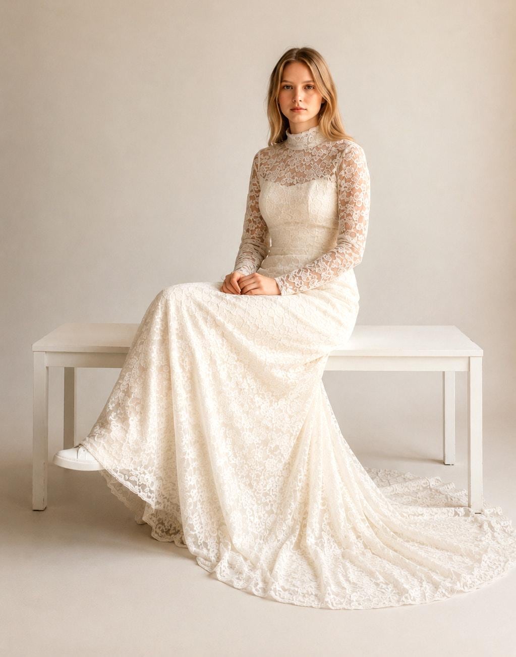 Vintage 1960s Lace Wedding Dress