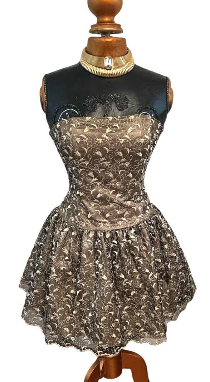 Vintage Jessica Mcclintock Gold Strapless Lace Party Dress Size 6P Black Tulle - Etsy Israel Vintage Jessica Mcclintock Gold Strapless Lace Party Dress Size 6P Black Tulle - Etsy Israel