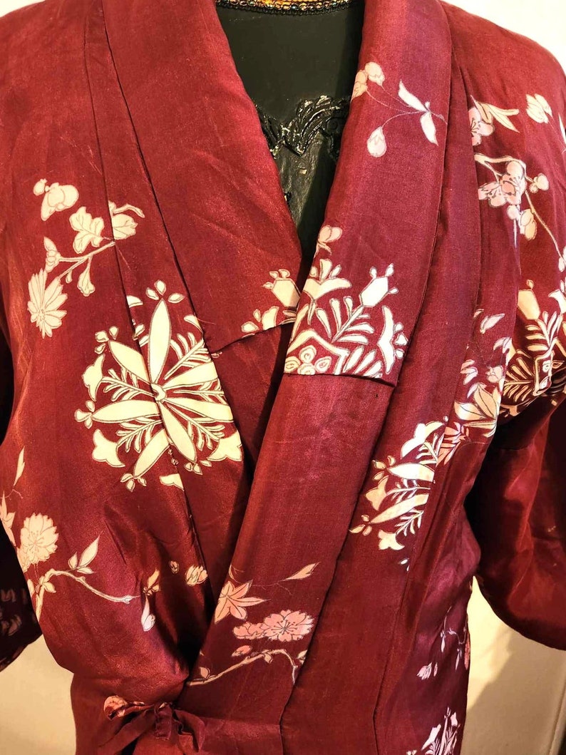 Vintage Padded Asian Silk Floral Kimono Jacket Rust Pink Gray Tie Front Size LG zdjęcie 3