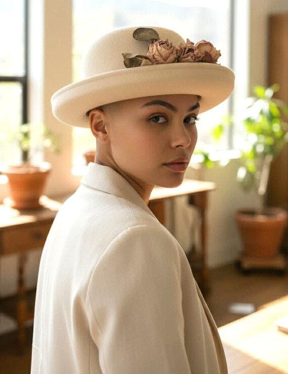 Vintage Ivory Wool Felt Hat Made USA Floral Trim … - image 1