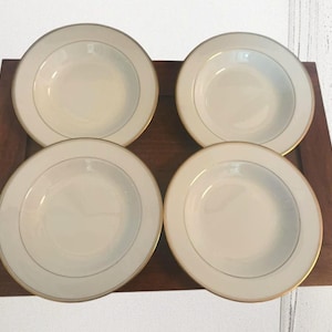 Mikasa GOTHIC GOLD Bone China Set of 4 Soup Bowls AK017 White Gold Rim