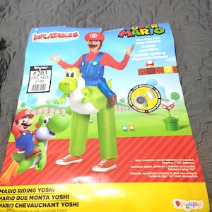 Super Mario Inflatable Mario riding Yoshi