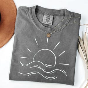Comfort Colors® Sun T-Shirt, Summer Shirt, Beach Shirts, Sunhine T-Shirt, Gift For Woman, Boho Sun Shirt, Sun Shirt