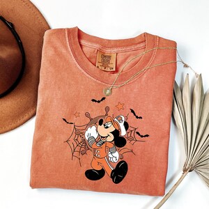Camiseta de Halloween de Disney Comfort Colors®, camiseta de ratón espeluznante, camiseta de Halloween de Mickey Boo, camiseta espeluznante de Disney, camiseta de calabaza de Disney