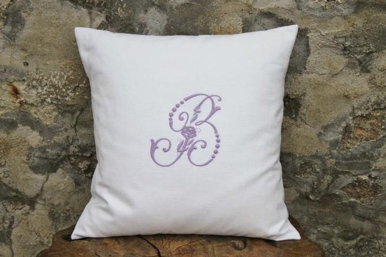 Vintage French Metis Linen Embroidered Monogrammed Personalized Cushion Cover All Initials Ideal for that Special Gift image 2