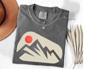 Minimalist Mountain Sunset T-Shirt: Modern Hiking Adventure Tee