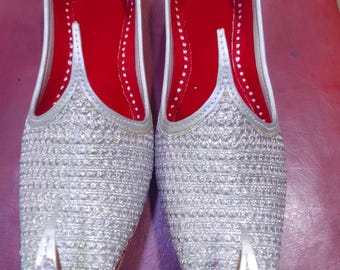 Zapatos Khussa de cuero para hombre / Bordado Tilla plateado, vestimenta formal tradicional, calzado étnico para novio de boda.