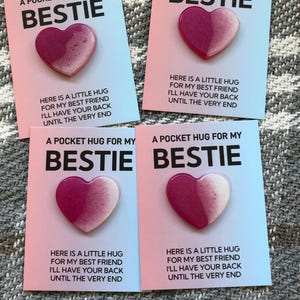 Abraço de bolso grande em forma de coração Bestie