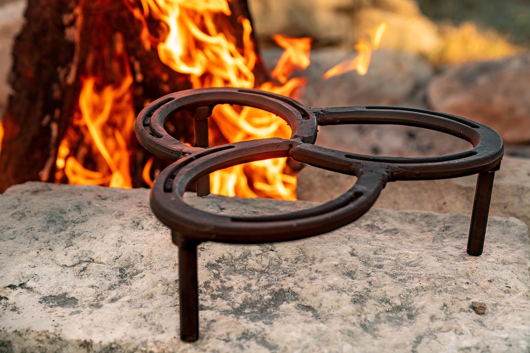 Handmade Horseshoe Dutch Oven Trivet – 2 Height Options – Cast