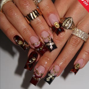 Strasssteine Gothic 3D Kreuz XL Quadratisch Press On Nails | Dunkler Kirsch Schildpatt Luxus Nail Art | Religiöse Rosenkranz Perle Alternativ Goth