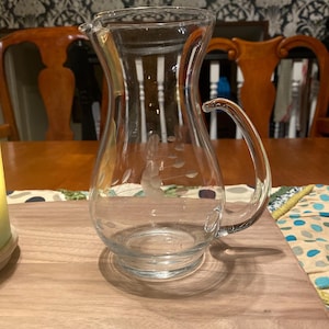 Vintage 1970&#39;s Princess House &#39;HERITAGE&#39; 6.5&quot; Floral Etched Ice Lip Pitcher - Timeless Elegance