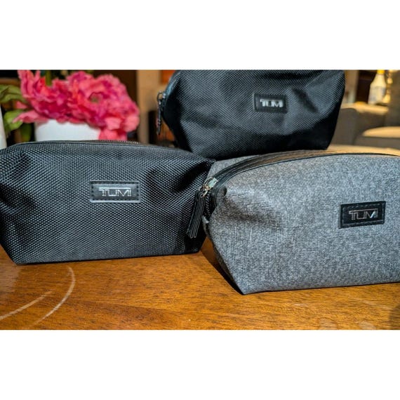 Tumi for Delta Airlines Amenity Kits Lot 3 Unused Kiehls Malin Goetz Travel Bags View 3