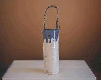 Jarrón de cerámica de arte popular Hongshan Kiln antiguo para incienso, fósforos y flores, para colgar o colocar sobre una superficie.