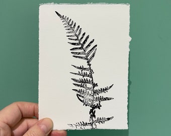 Original Nature print. Scottish Forest Fern Leaf. Handprinted on Fabriano Paper. Minimal botanical wall art made with Love & Nature. 10x15cm