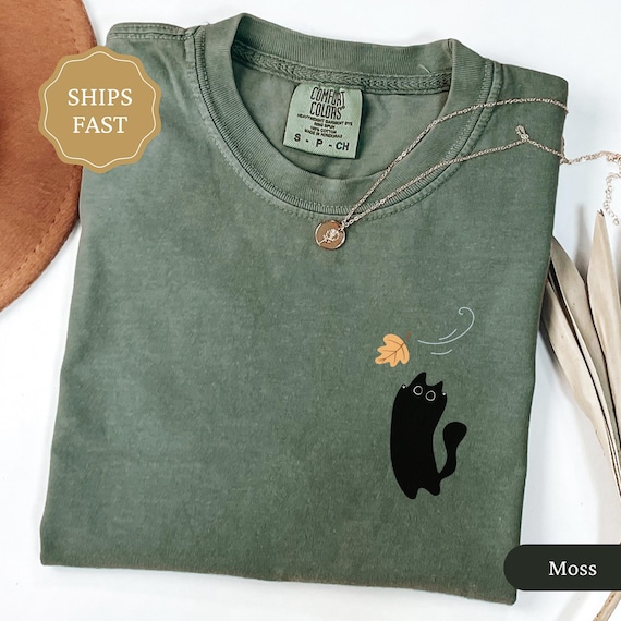 Comfort Colors Black Cats Fall Shirt, Black Cats and Fall Leaves Tee, Cute Halloween Cat Tee, Autumn Cat Shirt, Cozy Cat Lover Gift