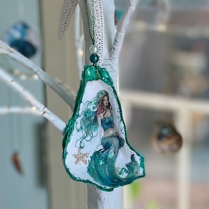 Mermaid Oyster Shell Ornament, Coastal Beach Decor, Nautical Christmas Ornament, Handmade Decoupage Shell Gift, Ocean Inspired Keepsake
