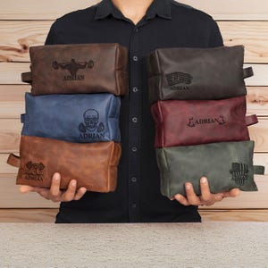 Fitness Gifts for Him Men Dad Lovers Coach, Birthday Gym gift goers boyfriend, Workout gifts teen boys, Leather Sport Travel Toiletry Bag