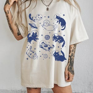 Cats in Space Comfort Colors® Shirt, Funny Cat Tshirt, Oversized Shirt, Aesthetic Graphic Retro Vintage T Shirt, Cat Lover Gift, Cat Tee