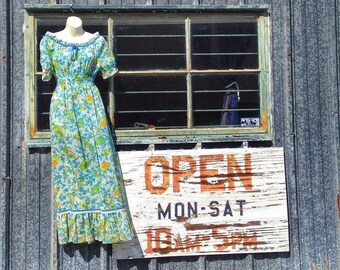 70s ruffled long hippie dress, vintage floral print lace trim maxi small