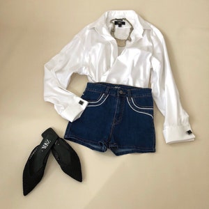 womens vintage dark denim short with white piping and pockets