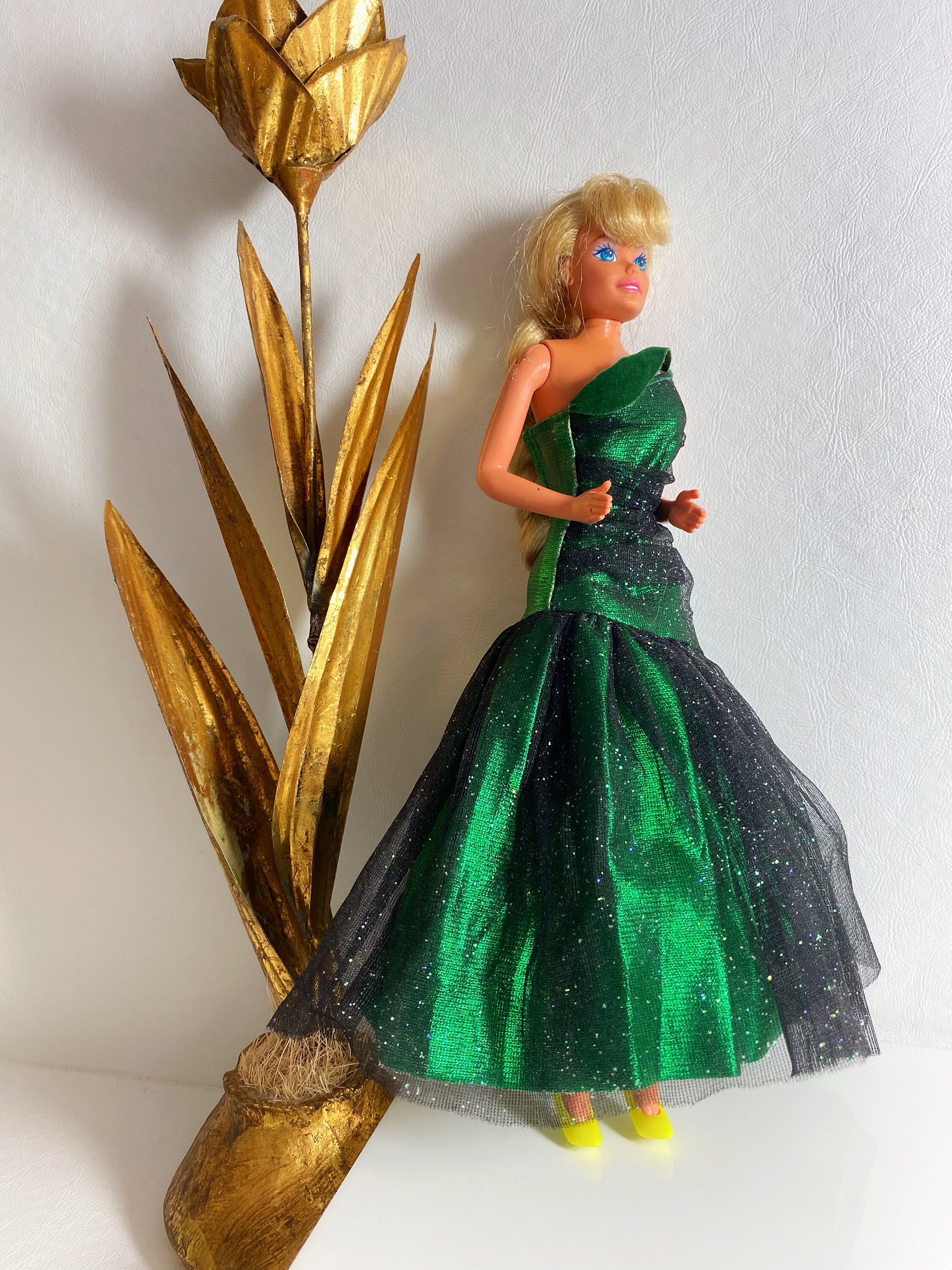 1976 Barbie Blonde Braid & Bangs Mermaid Green Gown, Vintage Fashion Doll -  Etsy