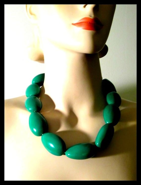 30s mcm jade green beaded choker, frida kahlo vin… - image 1