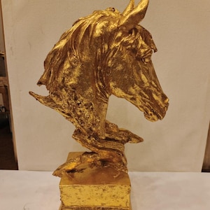 Decorative Horse Head, Still Water Horse Head Statue, Unique Horse Bust Sculpture, Horse Head Figurine, Decorative Home Figurine,Horse Bust