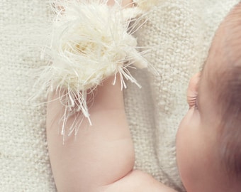 Baby girl bracelet photo props, Baby barefoot sandal photography prop, Crochet baby bracelet, Jewelry Baptism, Girl Brooch, Baby shoes