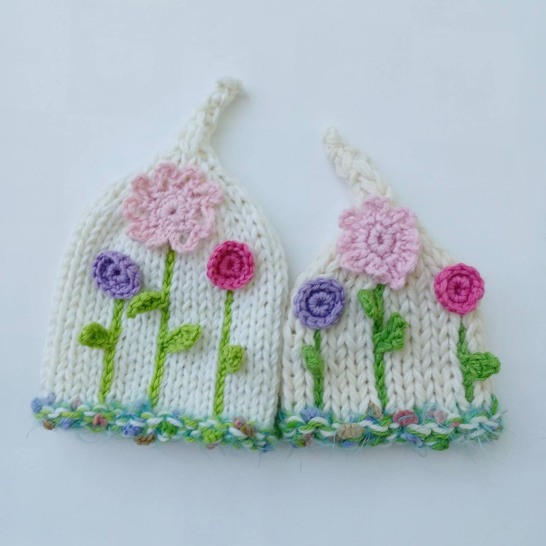 Newborn Hat With Flowers Crochet Photo Prop, Baby Girl Hat 3 /6 Months