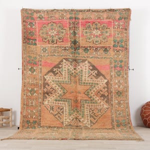 Peach Vintage Boujaad Rug, Pink Moroccan Rug, 6.1 x 9.8 FT Bohemian Carpet, Large Area Rug