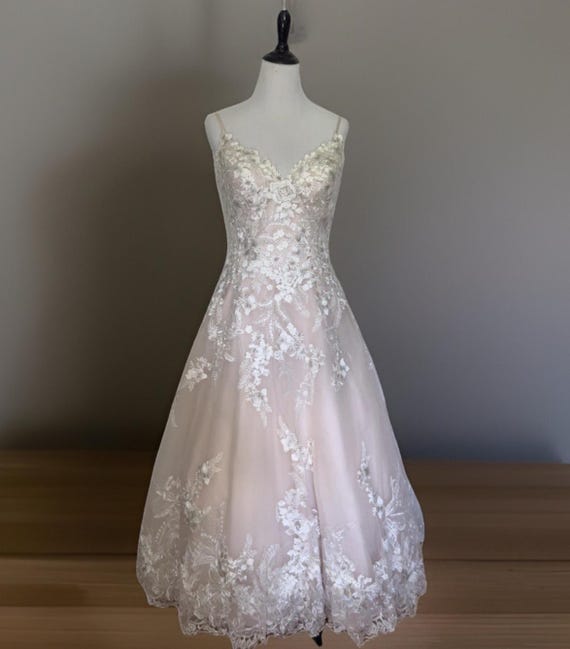 Eddy K Couture Lace Wedding Dress | Ivory Over Blush Ballgown | A-line  Bridal Gown Petite | Bustle | Built-in Bodice | Size 8/10 - Etsy