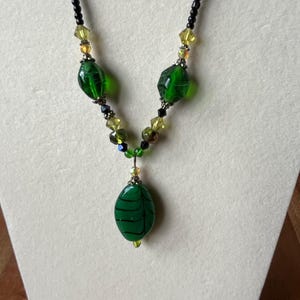 Vintage Black and Green Beaded Necklace with green pendant 16&quot;-18&quot;