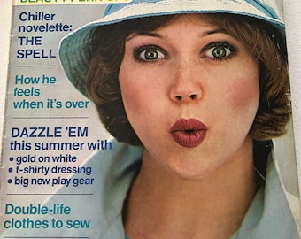 Vintage Seventeen Magazine July 1977 Summer Fashion Beauty No Mailing Label Teen Style