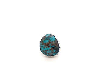 Vintage Sterling Silver Large Turquoise Southwestern Styled Ring