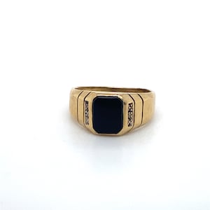 Vintage Yellow Gold, Onyx and Diamond Retro Statement Ring