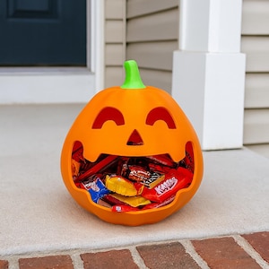 Halloween Pumpkin Candy Bowl – Jack O’Lantern Treat Holder – 3D Printed Pumpkin Candy Dish for Halloween Party or Home Décor