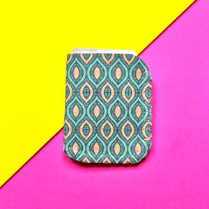 Blue Waves Felt Birth Control Pill Case: Discreet Pill Sleeve