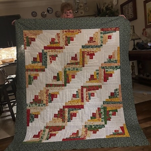 Log Cabin Quilt - Crazy Christmas, a wonky log cabin