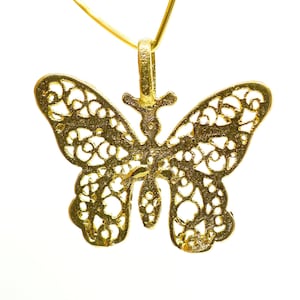 Flutterby Wings // Vintage 14k Gold Filigree Butterfly Charm Pendant Necklace Retro Bohemian Hippie Cottagecore Insect Fairy Fairytale Boho