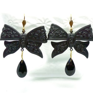 Bijoux Noir // Big Black Bow Earrings 1940s Jet Glass Drop Earings Blackened Brass Floral Goth Gothic Lolita Gothcore Maximalist Statement
