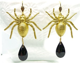 Jet Black Spiders // Brass Gold Spider Earrings w/ 1940s Glass German Gems Goth Gothic Witchy Witchcore Gothcore Insect Arachnid Black Widow