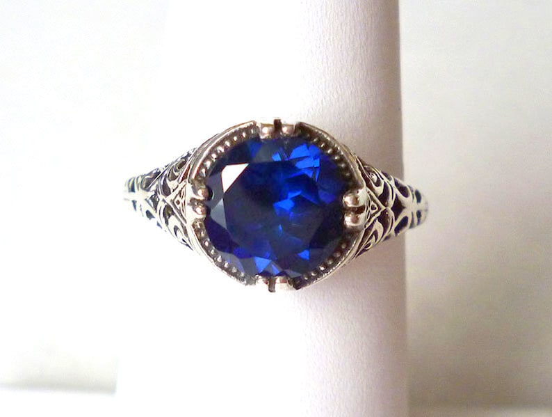 Stunning 2 carat Sapphire Solitaire Ring in Sterling Silver Filigree Antique Style Victorian Edwardian Art Nouveau Art Deco Bride Bohemian image 4