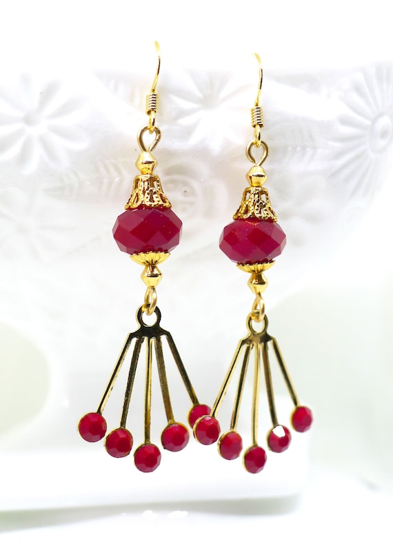 Filigree Art Deco Midcl Geometric Contemporary Boheme Maximalist Red Deco Vintage 1950s Opaque Red Crystal Earrings wGold /& Czech Glass
