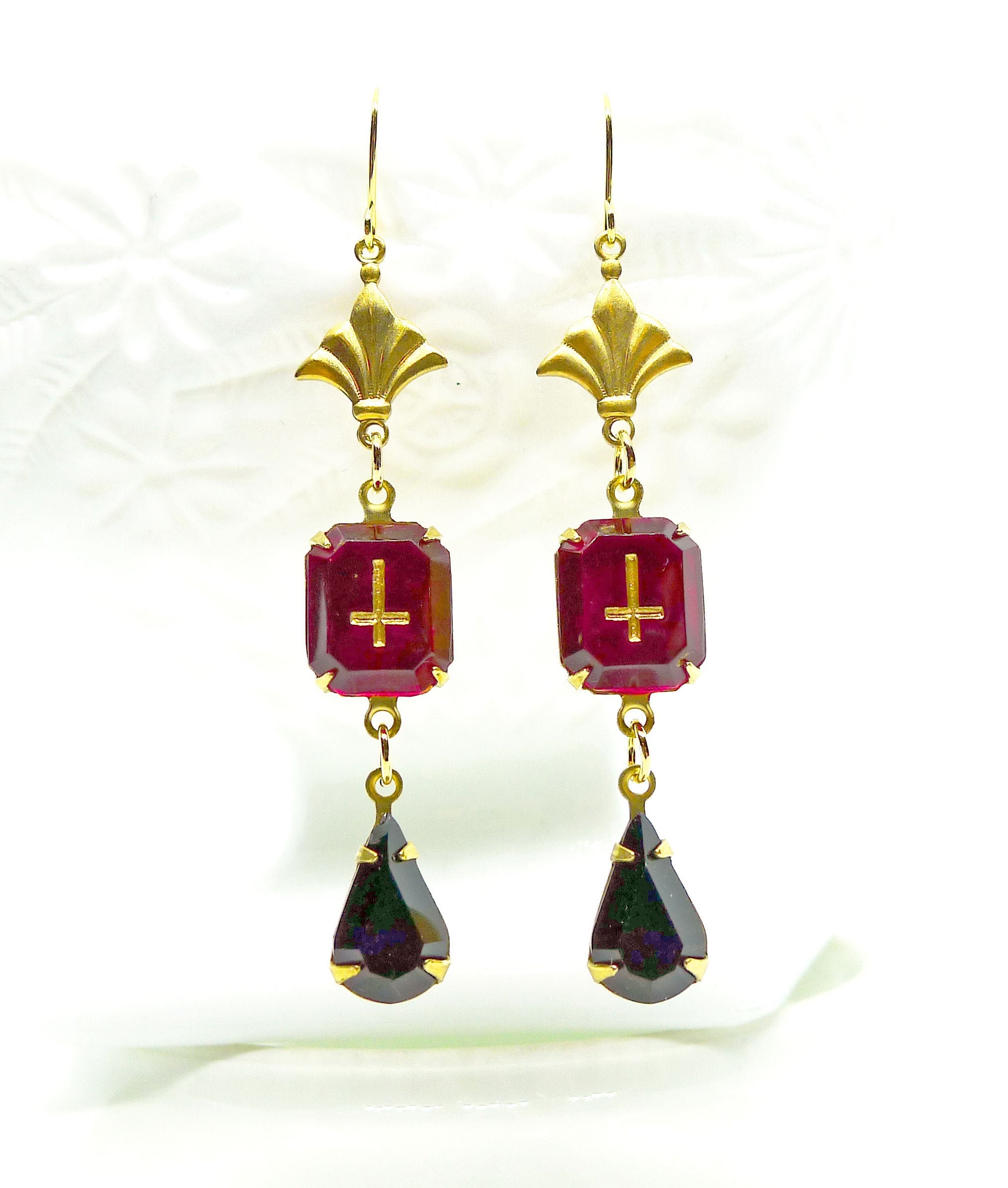FOESSD Upside Down Cross Earrings - Gothic Vintage Pentacle Cross Earrings  Halloween Red Enamel Dangle Earring Amulet Jewelry Christian Birthday Gifts
