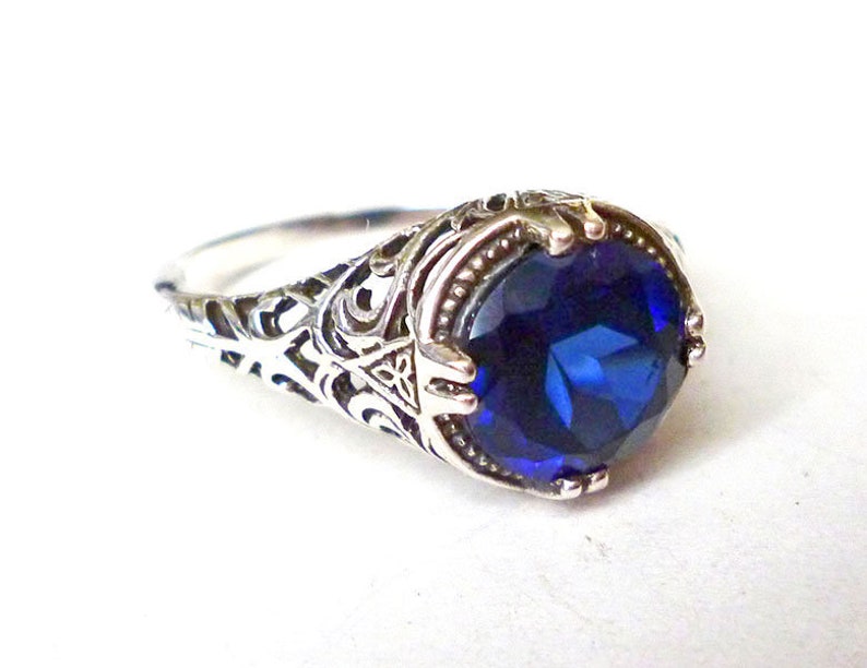 Stunning 2 carat Sapphire Solitaire Ring in Sterling Silver Filigree Antique Style Victorian Edwardian Art Nouveau Art Deco Bride Bohemian image 1