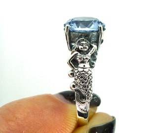 Anello con sirena in stile antico e acquamarina, in argento